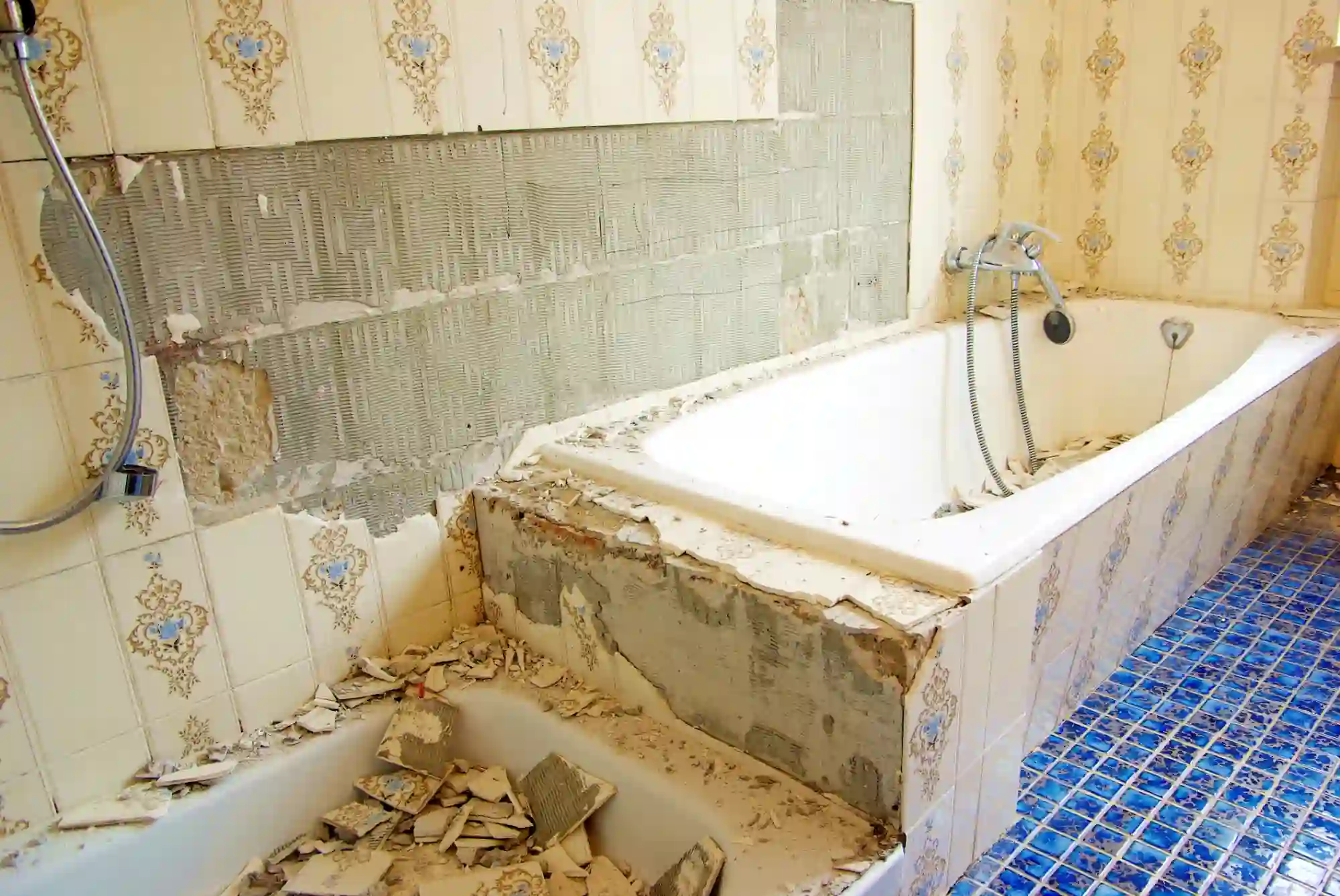 What Causes Bathtub Surfaces To Deteriorate Durham, NC What Causes Bathtub Surfaces To Deteriorate Durham, NC